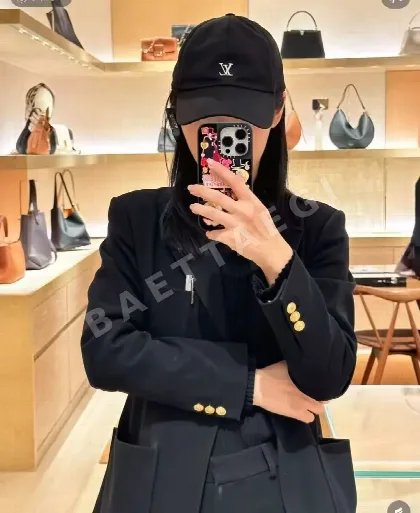 루이비통 자수 베이스볼 모자 186307