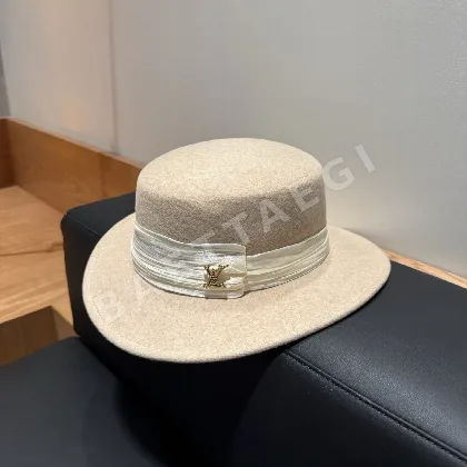 루이비통 울 플랫탑 모자 186259