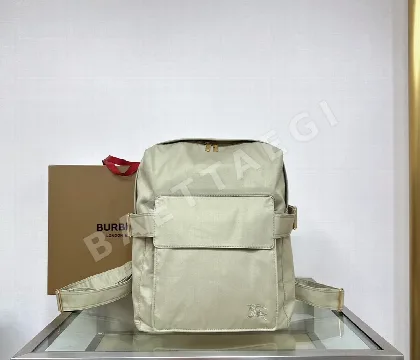 버버리 트렌치 코트 장식 백팩 40009