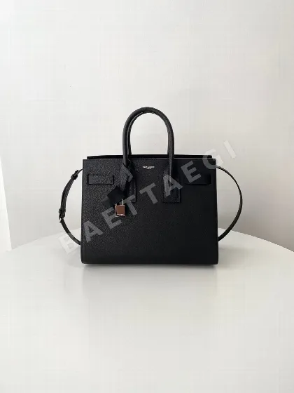 생로랑 사크 드 쥬르 다이아몬드 패턴 숄더백 399035