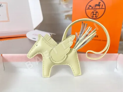 에르메스 페가수스 참 키링 124383