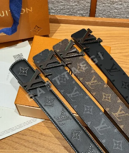 루이비통 이니셜 버클 40mm 리버시블 벨트 173244
