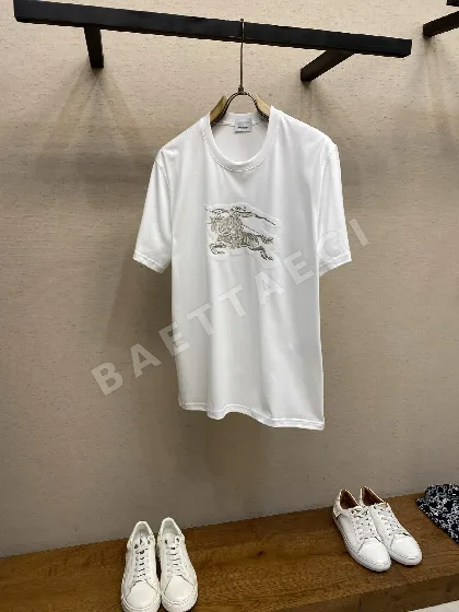 버버리 남성 코튼 스트레치 반팔 티셔츠 103578