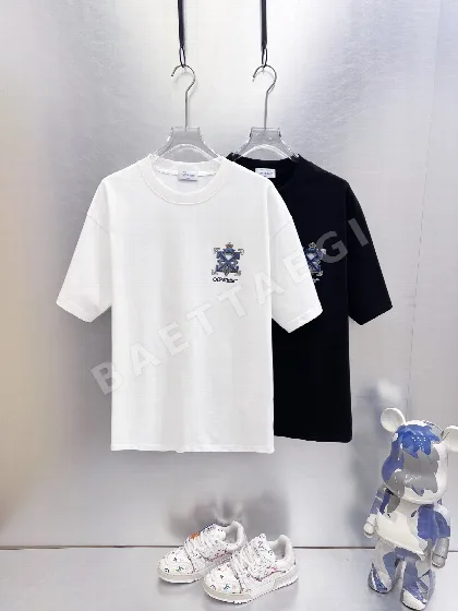 오프화이트 남성 반팔 87770