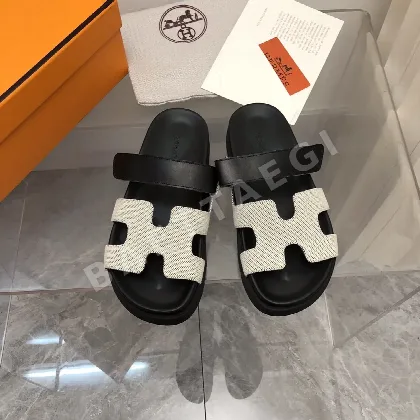 에르메스 시프레 샌들 105494