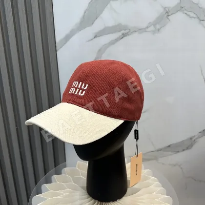 미우미우 컬러 블록 자수 베이스볼 모자 118993