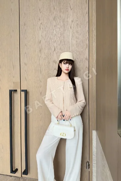 디올 레터 메탈 플리츠 크루넥 여성 자켓 155961