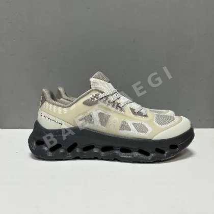 ON 신발 157693 Sneakers
