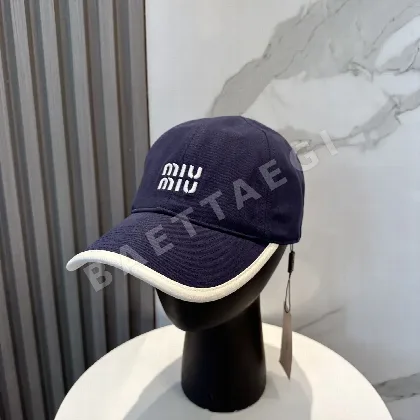 미우미우 자수 베이스볼 모자 118578