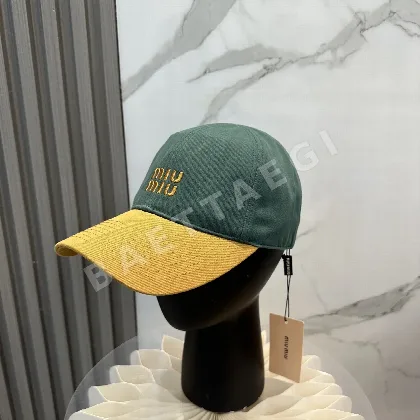 미우미우 컬러 블록 자수 야구모자 119000