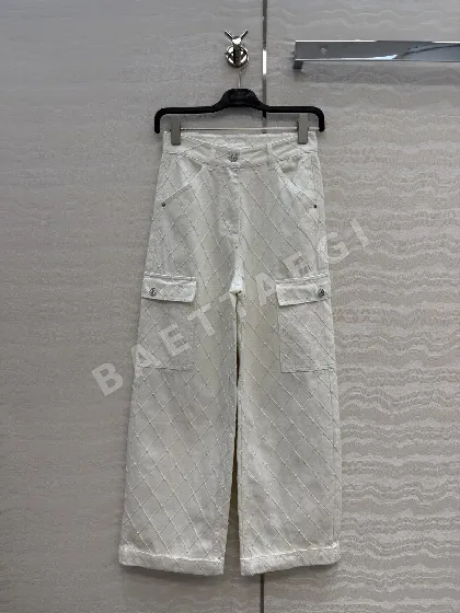 샤넬 자수 장식 스트레이트 데님 여성 바지 136814