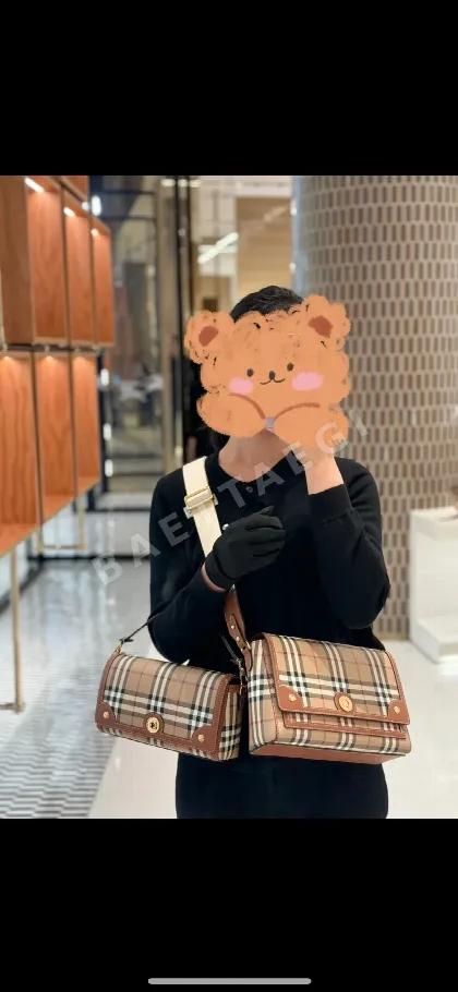 버버리 체크무늬 이중 어깨끈 가방 39829