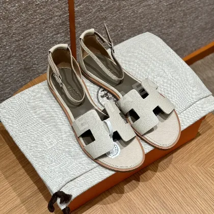 에르메스 산토리니 샌들 8560