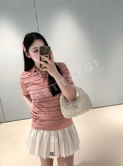 미우미우 컬러 블록 스트라이프 코튼 폴로 반팔 니트 탑 52791