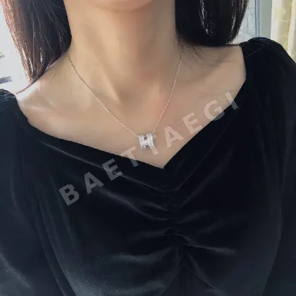 에르메스 다이아몬드 H 펜던트 목걸이 70474