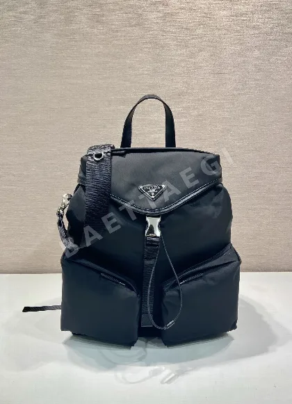 프라다 나일론 스몰 숄더백 2VZ111