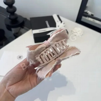 샤넬 헤어클립 악세사리 182602