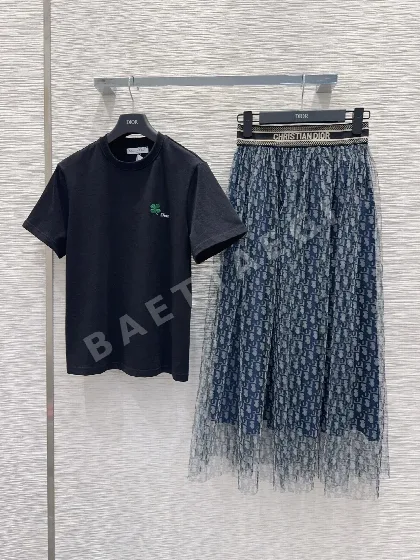 디올 네잎클로버 자수 티셔츠 세트 54358