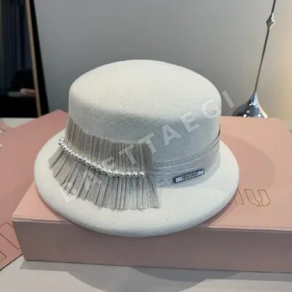 미우미우 모자 185806 Miu Miu Cap