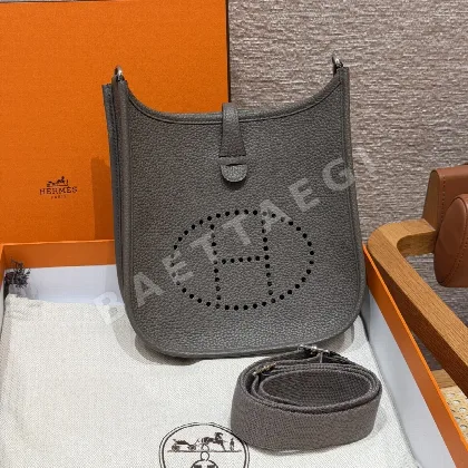 에르메스 에블린 23 크레망스 가죽 실버 장식 가방 144366