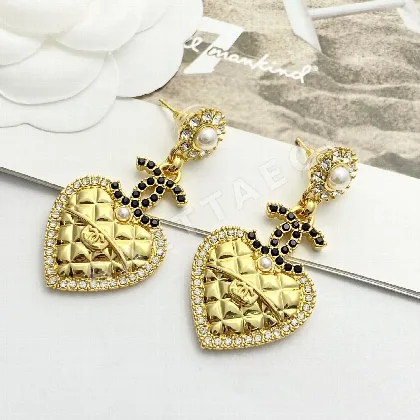 샤넬 귀걸이 69111 Chanel Earrings