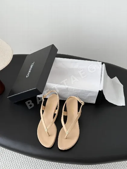 샤넬 코코 가죽 샌들 112851