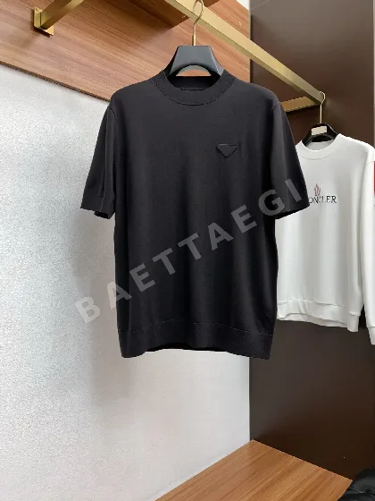 프라다 울 반팔 스웨터 남성 1153