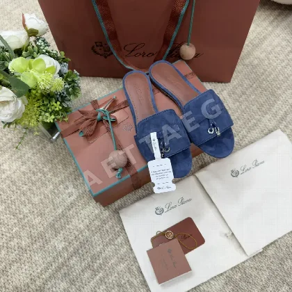 로로피아나 키드스킨 스웨이드 샌들 93953