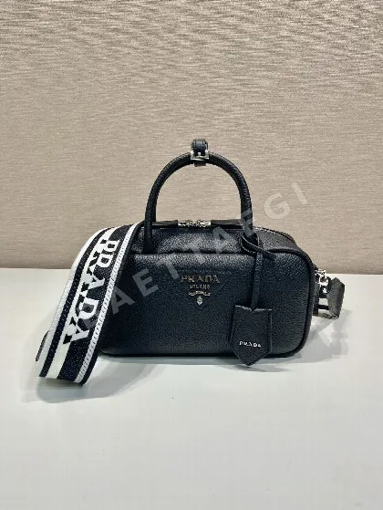 프라다 스웨이드 소가죽 숄더백 1BB102 67872