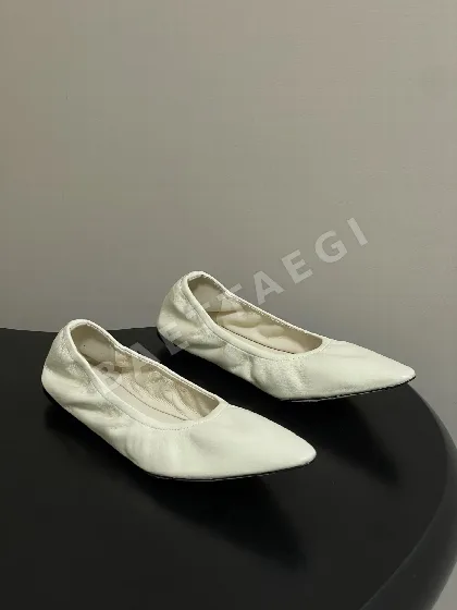 더로우 TR 엘라스틱 발레 슈즈 플랫 104847