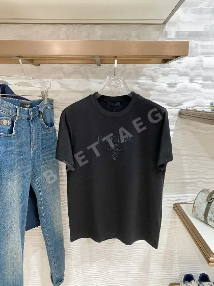 프라다 크루넥 반팔 티셔츠 127386