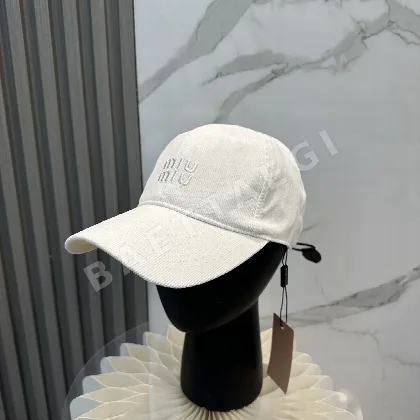 미우미우 코듀로이 베이스볼캡 185782