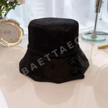 미우미우 모자 81043 Miu Miu Cap