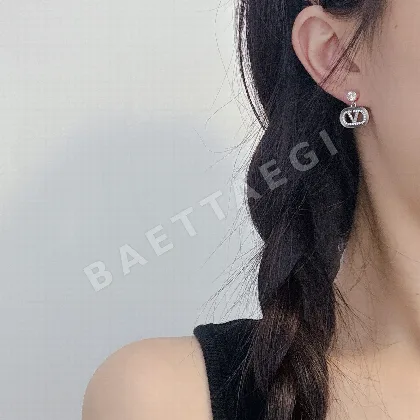 발렌티노 황동 귀걸이 63676
