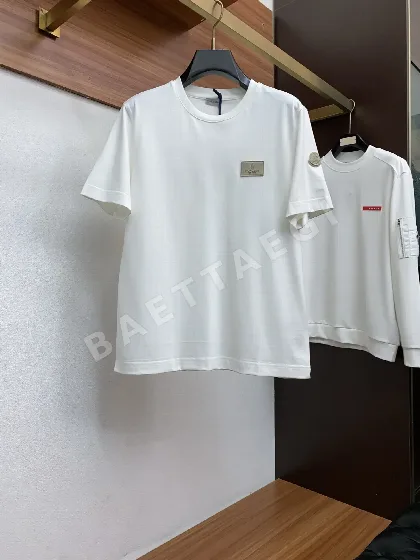 몽클레르 코튼 라운드넥 반팔 티셔츠
