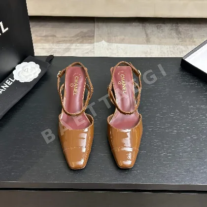 샤넬 더블 C 심플 여성 구두 130550