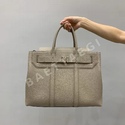 루이비통 키프 엘리펀트 그레이 토트백 M11664
