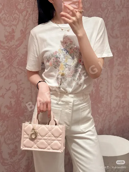 디올 여성 반팔 티셔츠 51563