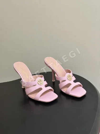 루이비통 9 AM 스틸레토 힐 샌들 112999