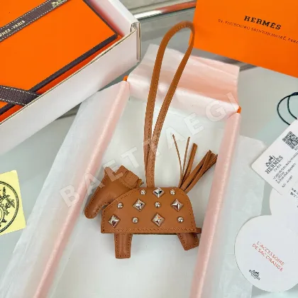 에르메스 로데오 포니 리벳 키링 124469