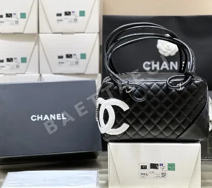 샤넬 클래식 빈티지 캄봉 대형 쿠션 가방 132484