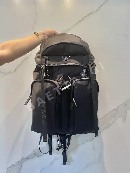 프라다 나일론 플랩 버클 백팩 2VZ019