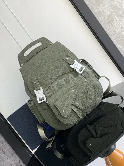 디올 갤럽 새들 백팩 197375