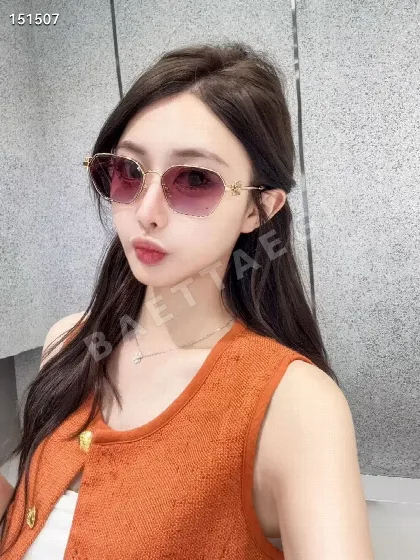 미우미우 MU55 ZS 선글라스 73242
