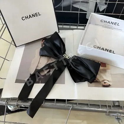 미우미우 레터 스프링 헤어클립 183963