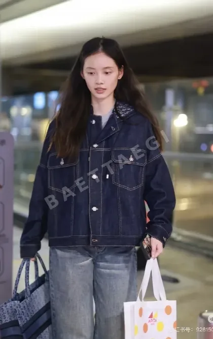 디올 클래식 모노그램 후드 데님 자켓 163814