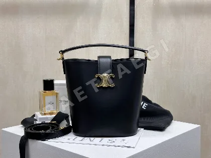 셀린느 블랙 카프스킨 미니 핸드백 86203