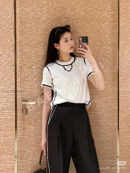 루이비통 여성 반팔 96895