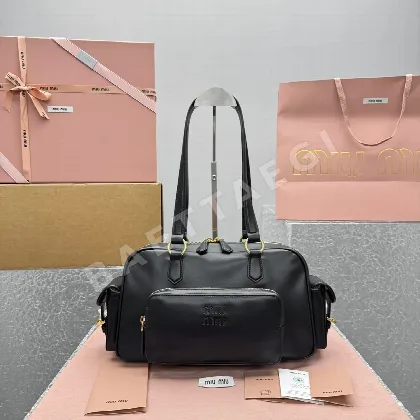 미우미우 바이크 포켓 가방 68482