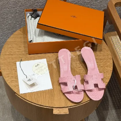 에르메스 오아시스 샌들 핑크 도마뱀가죽 하이힐 164381